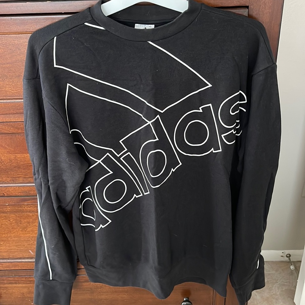 Adidas simple black and white sweatshirt and soft